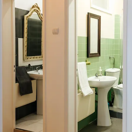 Quarto em Acomodações Particulares Aquilla Family 204 Lisboa